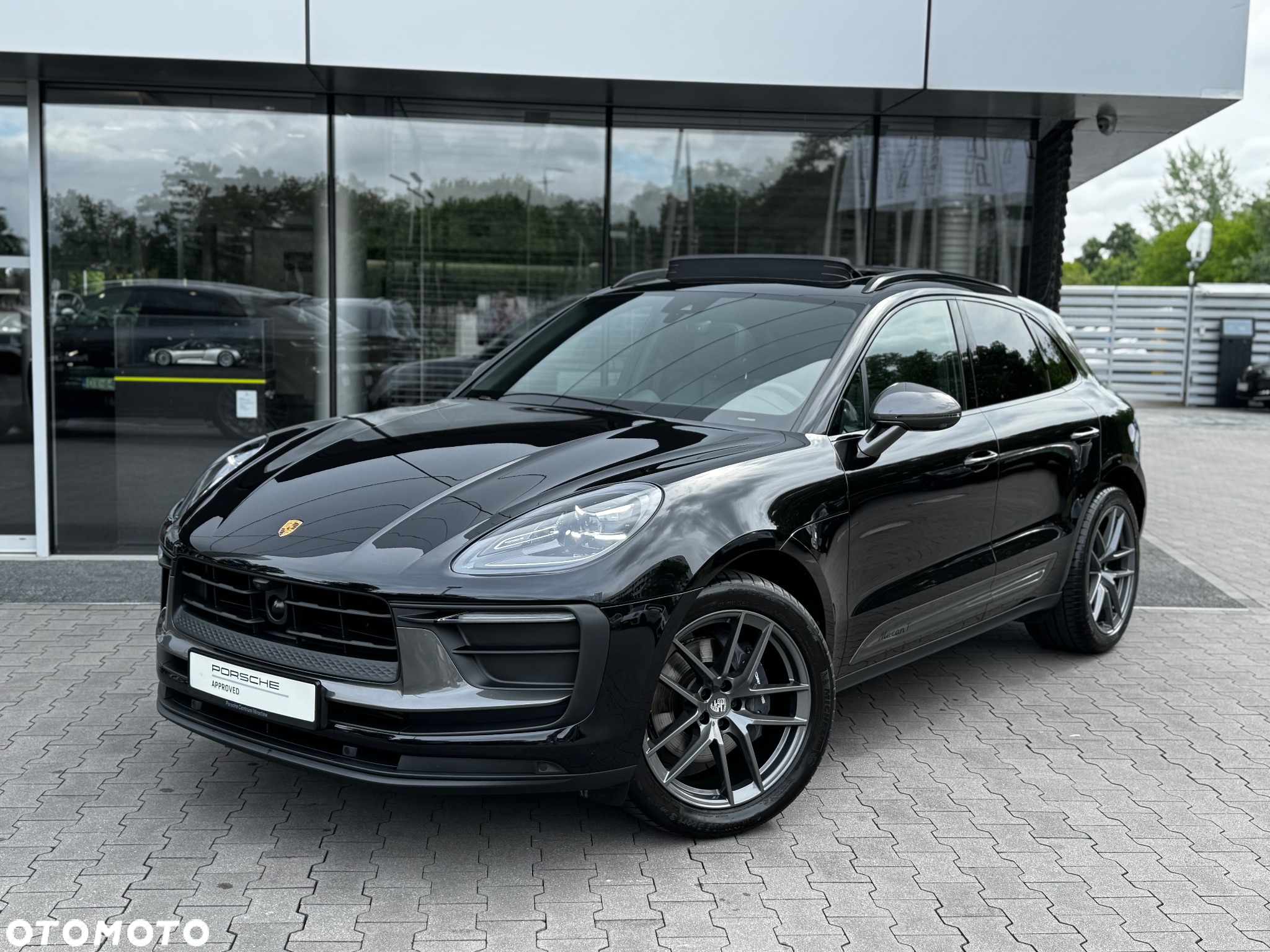 Porsche Macan T - 13