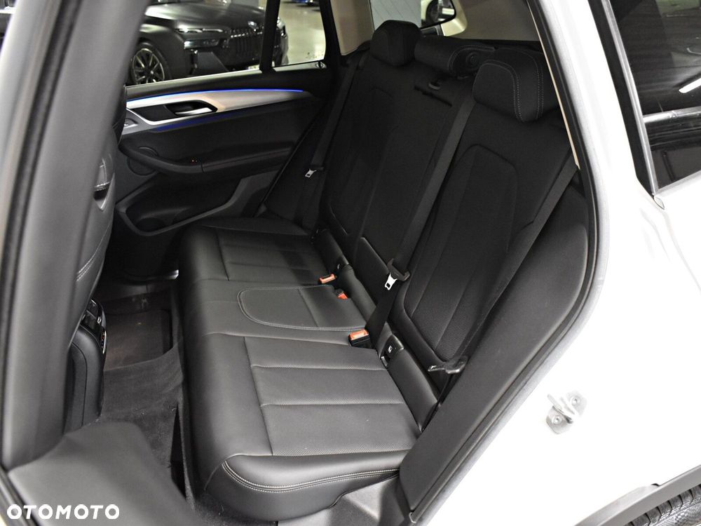 BMW X3 xDrive20d MHEV xLine - 14