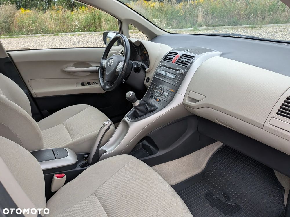 Toyota Auris 1.6 VVT-i Prestige - 30