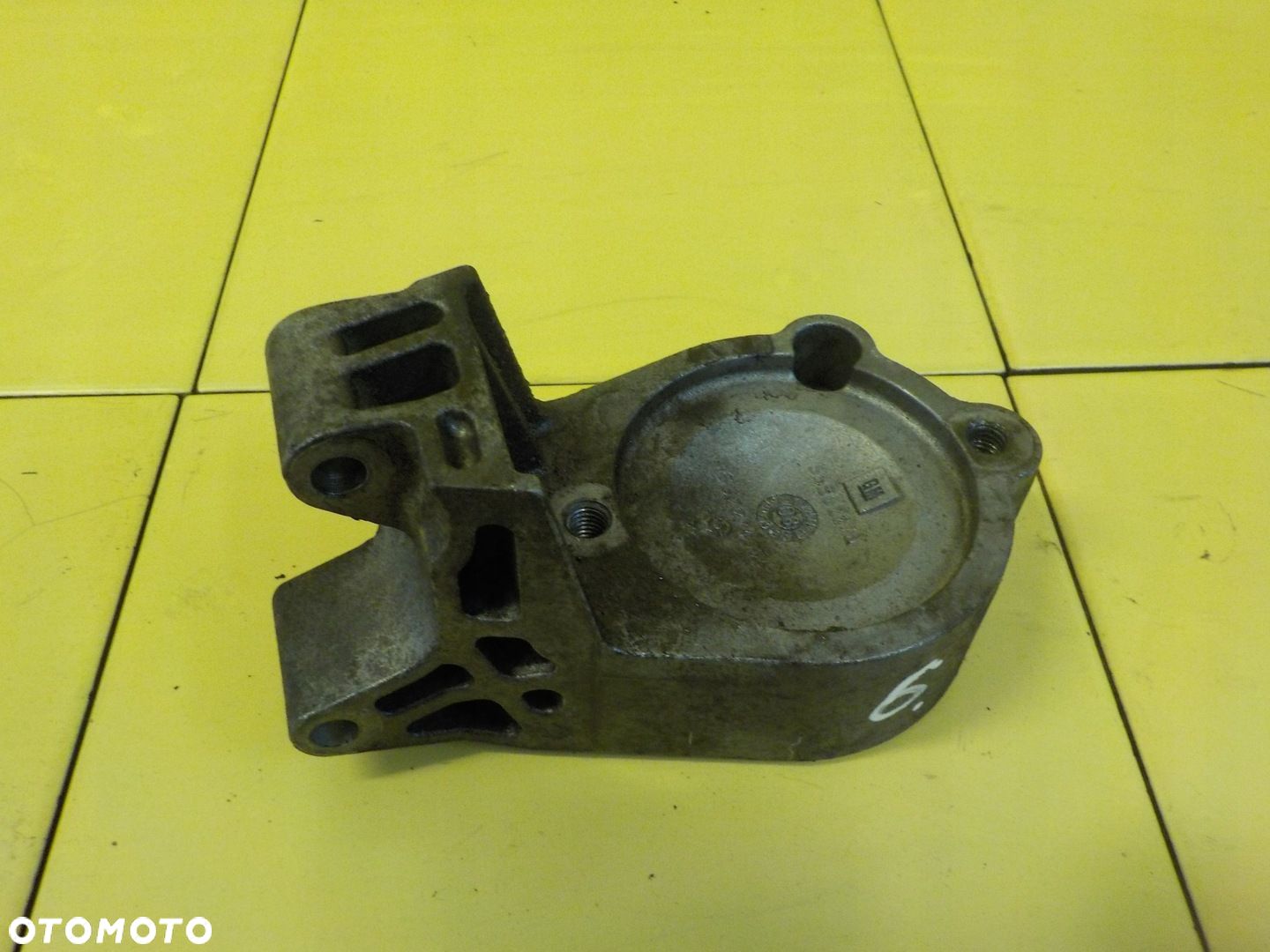 INSIGNIA ASTRA ZAFIRA 1.8 B 11r 140KM A18XER lapa pompy wtryskowej 55562276 - 1