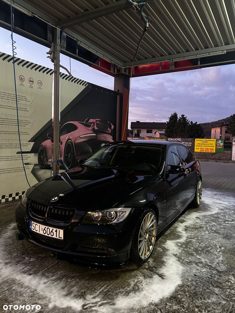 BMW Seria 3 318i - 1