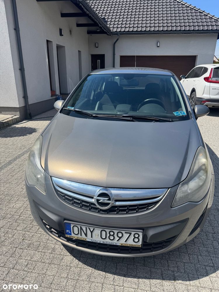 Opel Corsa 1.4 16V Edition 150 - 2