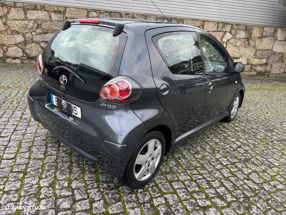 Toyota Aygo 1.0 + AC - 4