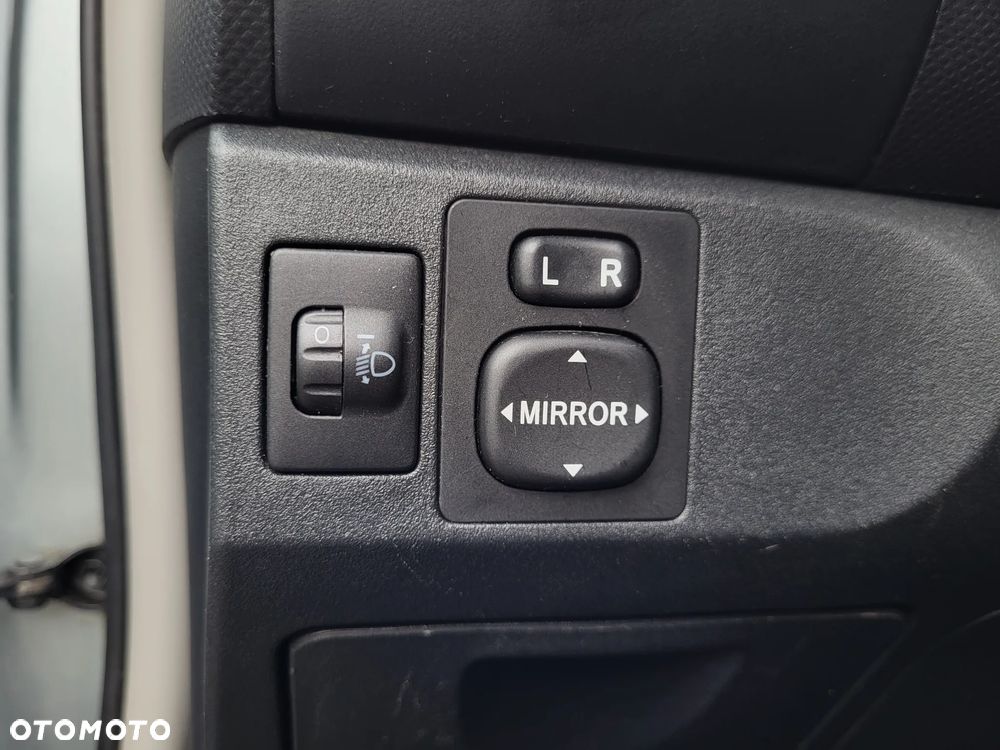 Toyota Yaris 1.3 VVT-i Cool - 18