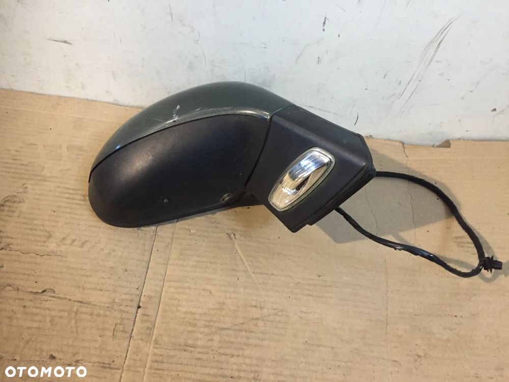 PEUGEOT 207 08R LUSTERKO PRAWE 5+4 PIN