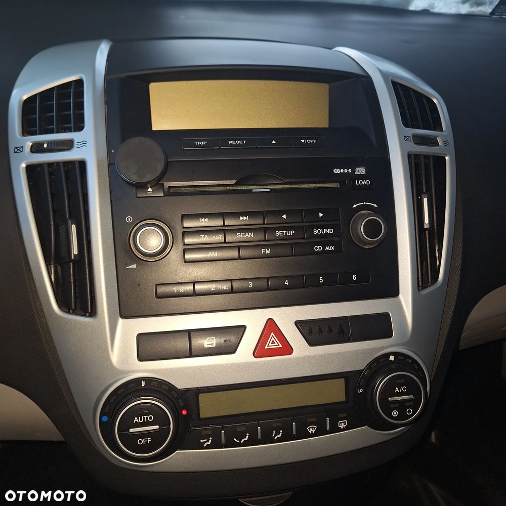 RADIO KIA CEED I - 2