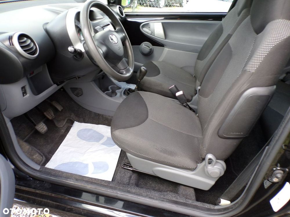 Toyota Aygo - 25