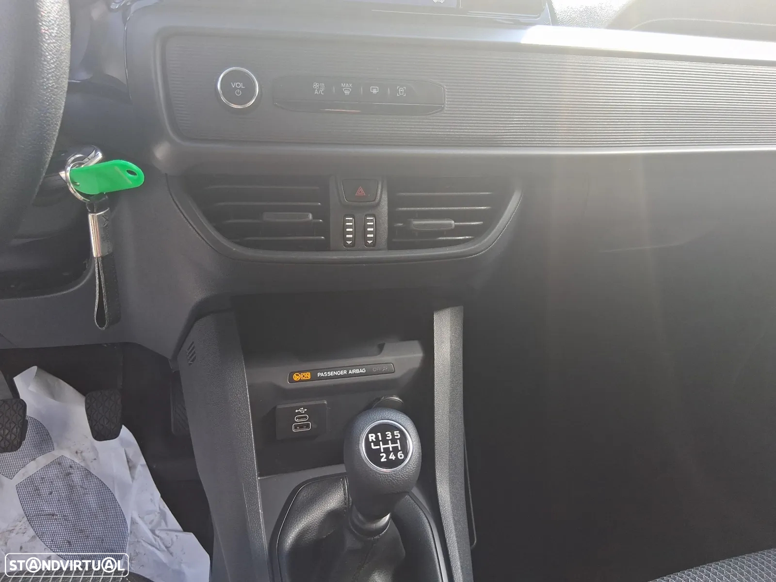Ford Transit Courier 1.5 EcoBlue Van Trend - 12