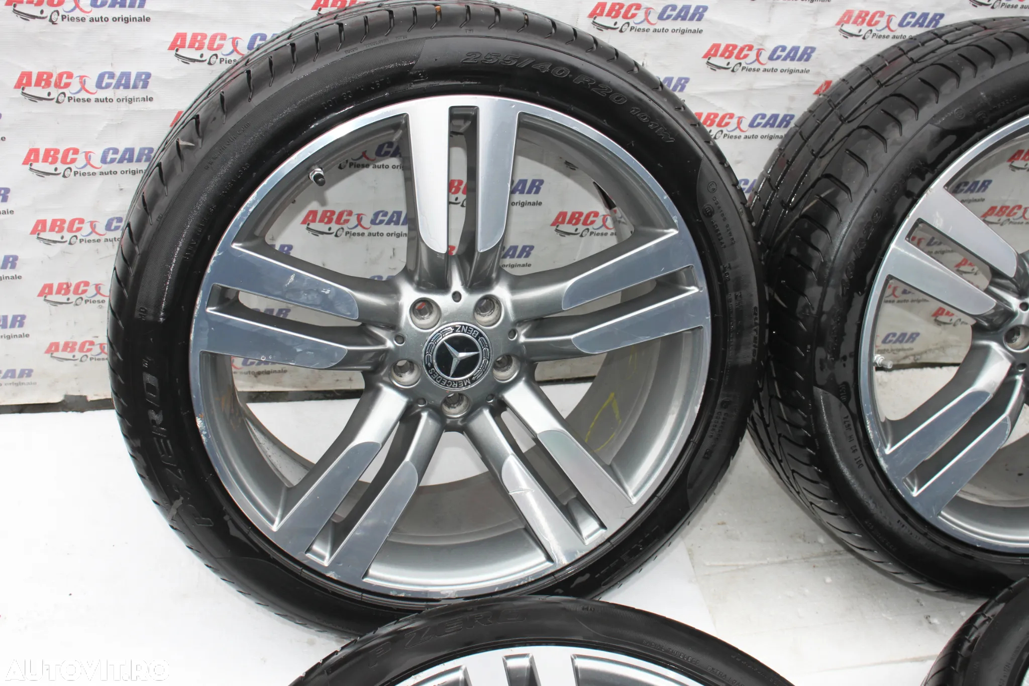 Set jante aliaj R20 Mercedes GLK-Class (X204) 2008-2015 A2044011304, 8JX20H2, ET42, distanta prezoane 5x112, diametru guler ghidare: 66,6, cu anvelope vara PIRELLI 255/40/R20, dot:2020 - 3
