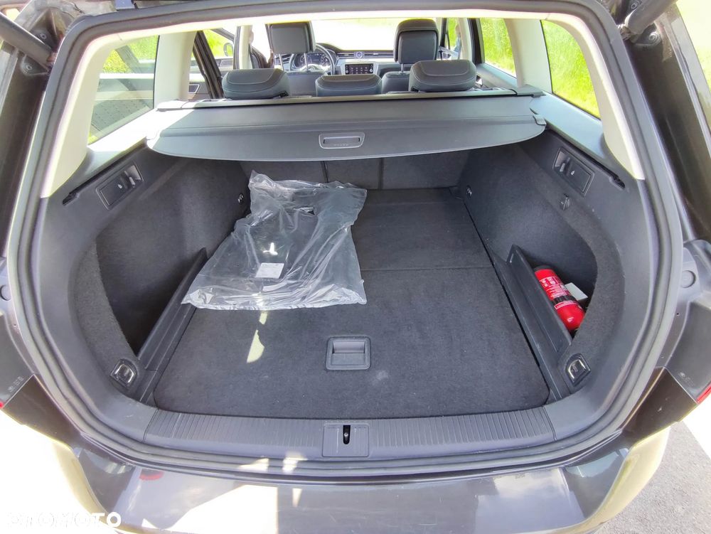 Volkswagen Passat Alltrack - 15