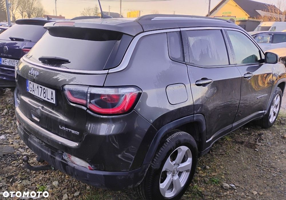 Jeep Compass - 4