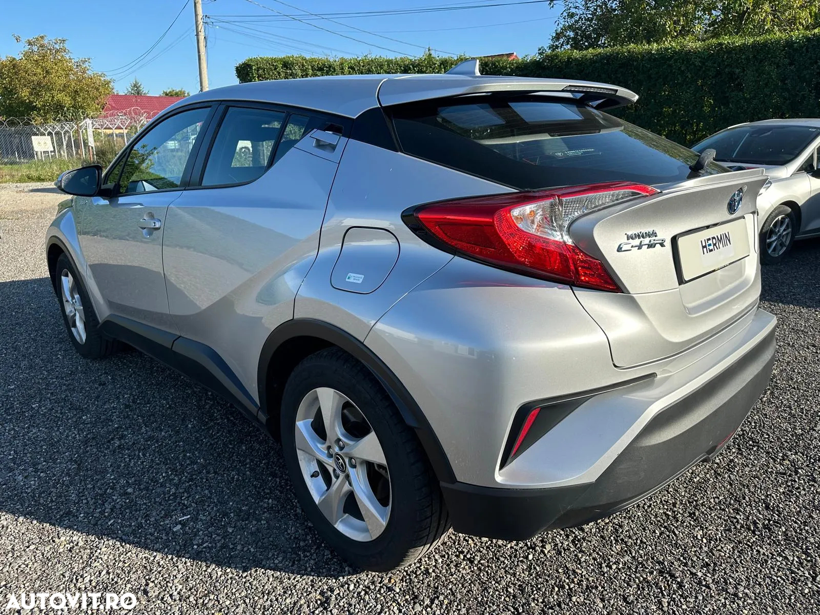 Toyota C-HR - 11
