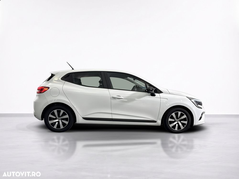 Renault Clio - 7