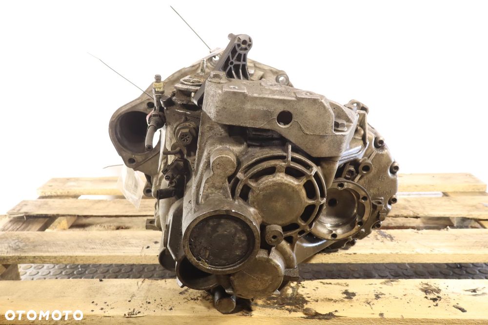 SKRZYNIA BIEGÓW 6 BIEGOWA SKODA OCTAVIA III 2.0TDI - 2