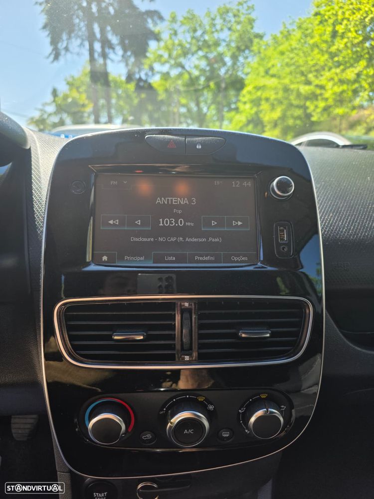 Renault Clio 1.2 16V 75 Dynamique - 8