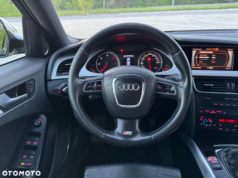 Audi A4 Avant 2.0 TDI - 30