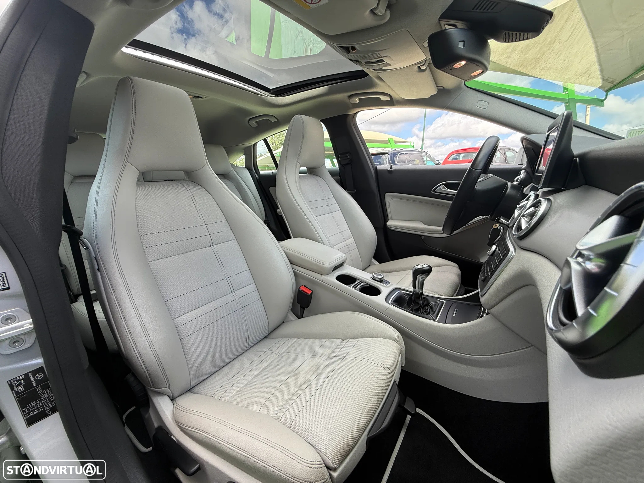 Mercedes-Benz CLA 180 Shooting Brake d Urban - 41