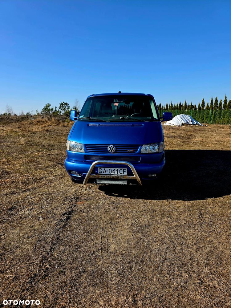 Volkswagen Caravelle - 5