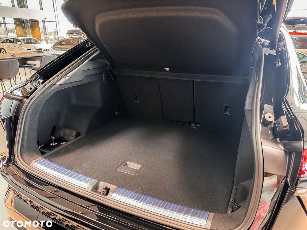Audi Q3 Sportback - 13