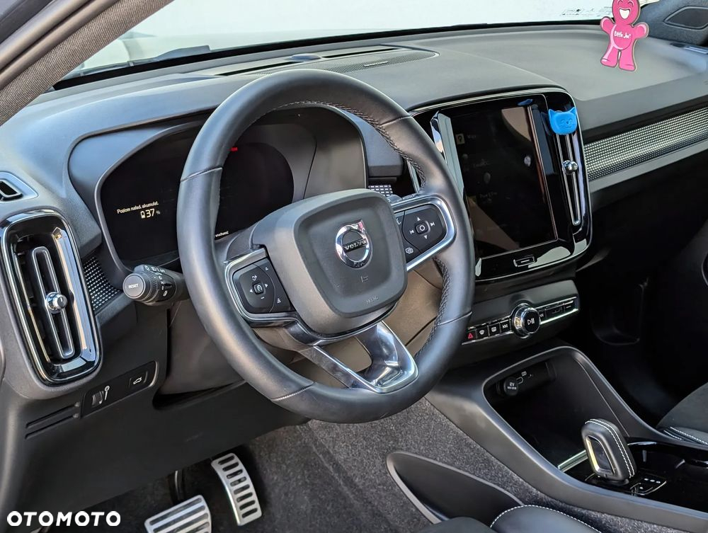 Volvo XC 40 82kWh P8 Recharge AWD Pro - 5