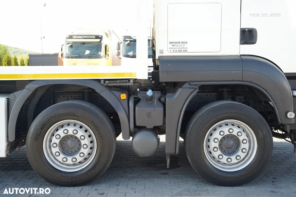 MAN TGS 35.480 / 8x4 / HDS HIAB 288 EP-5, rază de acțiune: 12,7 m / platformă laterală - 7,4 m / capacitate de ridicare: 9400 kg / EURO 6 / RADIOCOMANDĂ - 25