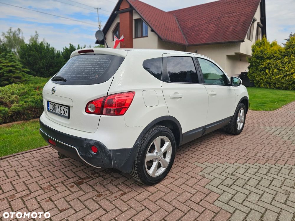 Nissan Qashqai 2.0 4x4 Tekna - 4