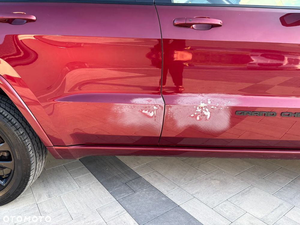 Jeep Grand Cherokee - 20