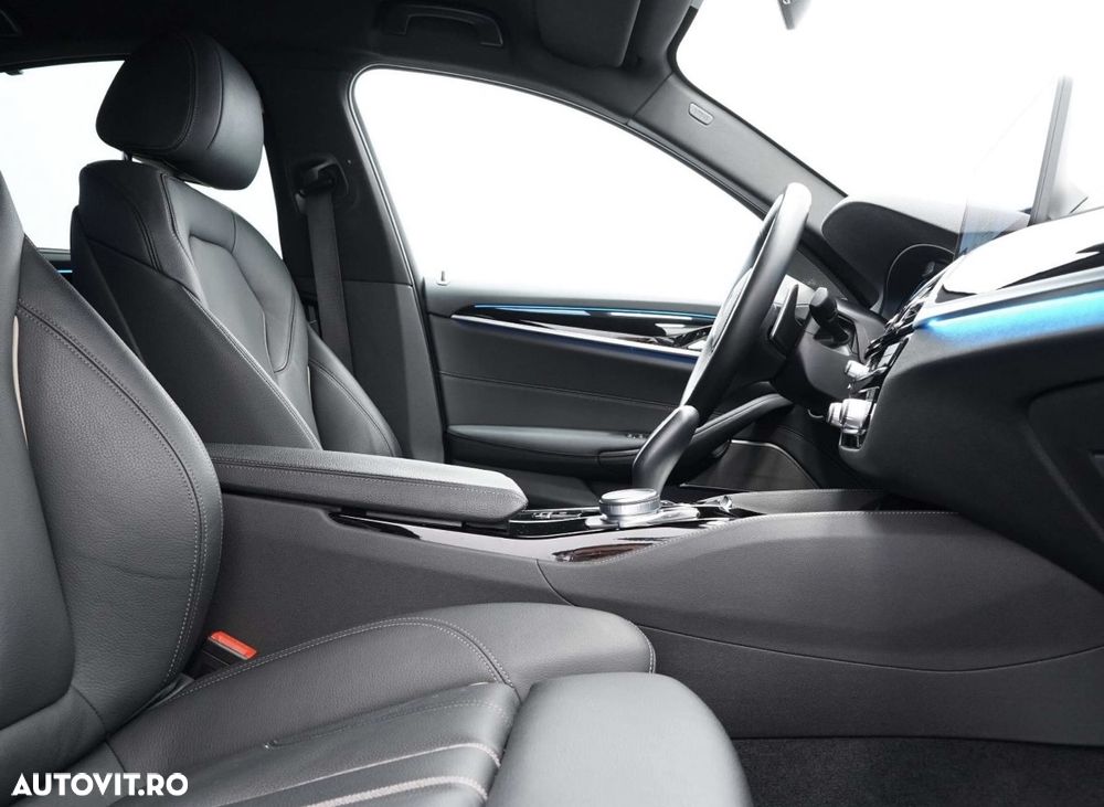 BMW Seria 5 520i Aut. M Sport Edition - 7