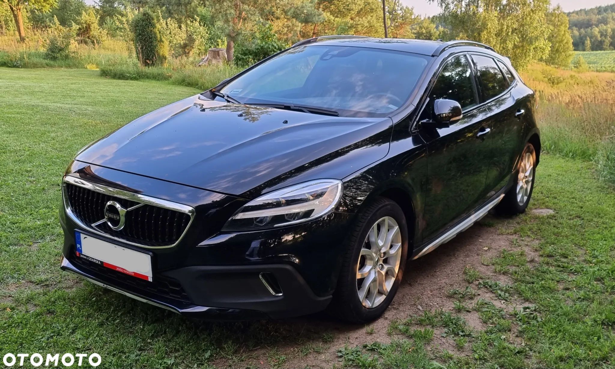 Volvo V40 T3 Drive-E R-Design Kinetic - 1