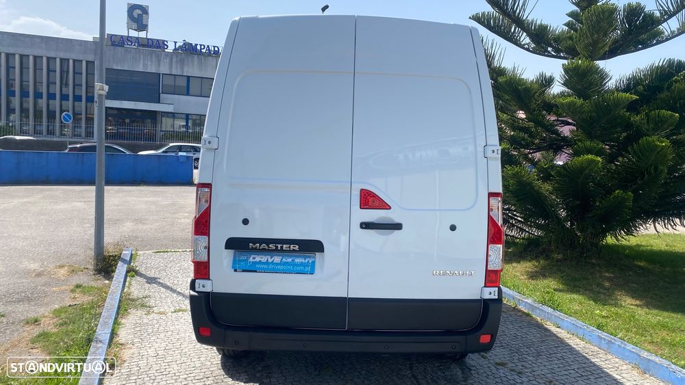 Renault Master III 2.3 dCi L2H2 3.5T - 12