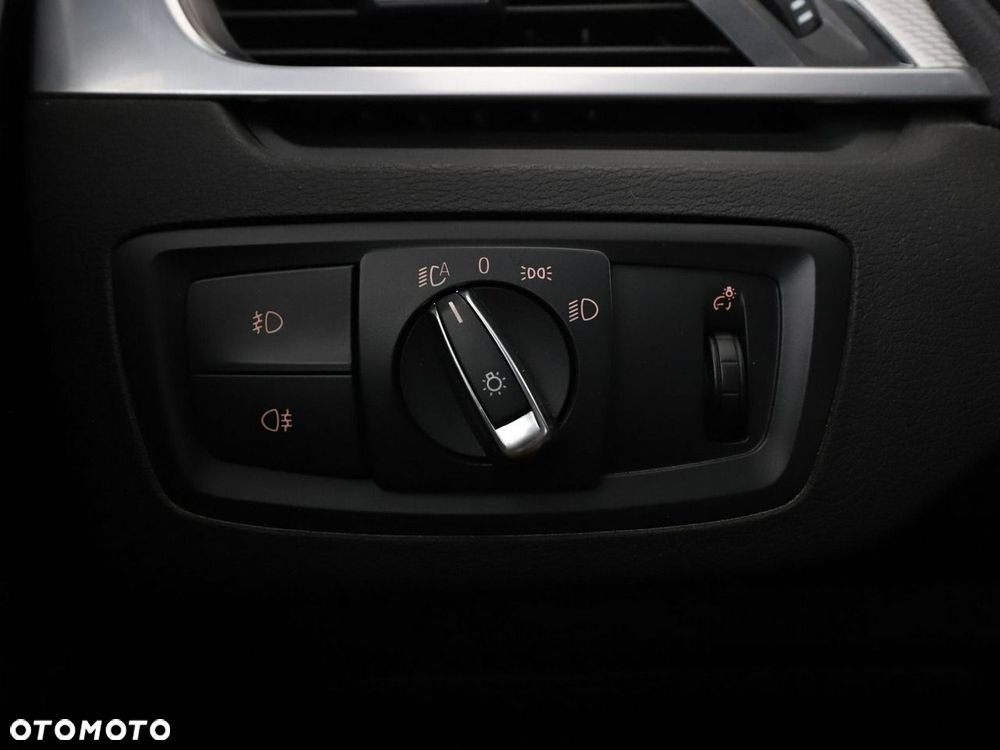 BMW X1 sDrive18d M Sport - 33