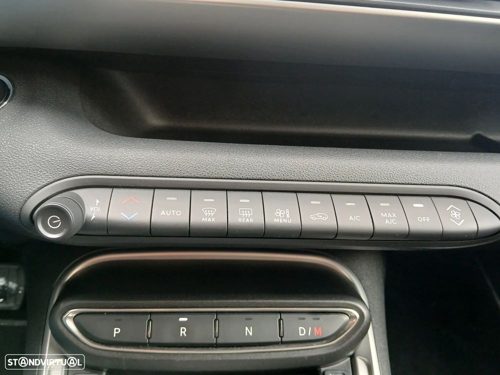 Jeep Avenger 1.2 e-Hybrid Altitude DCT - 29