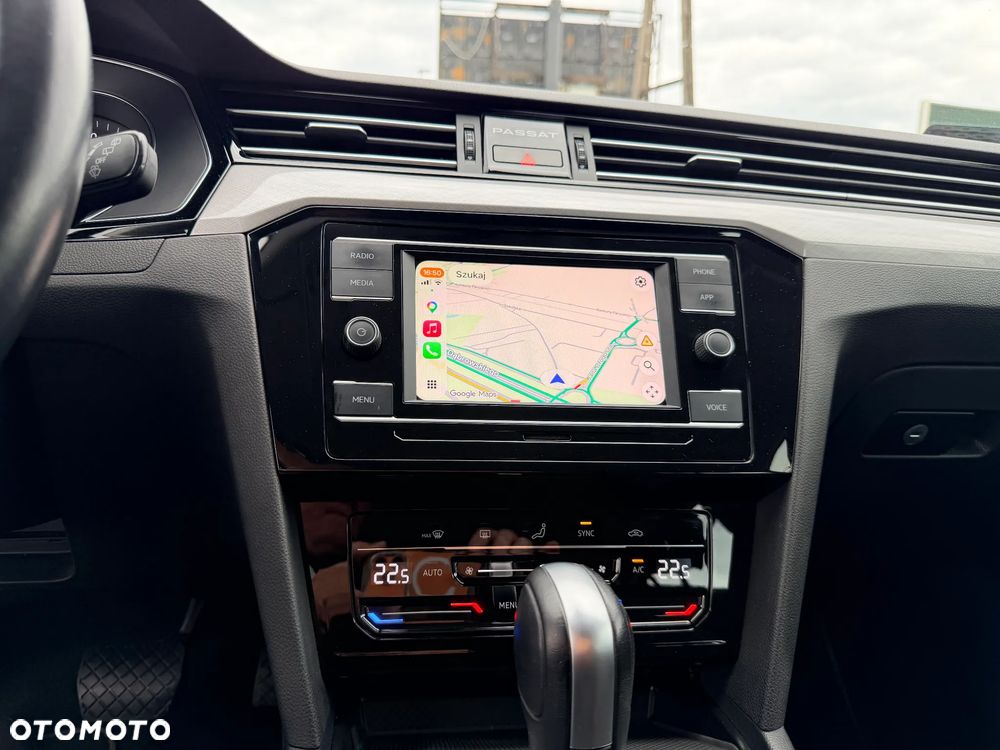 Volkswagen Passat - 26