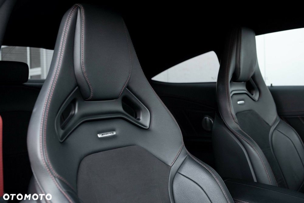 Mercedes-Benz Klasa C AMG 43 4-Matic - 33