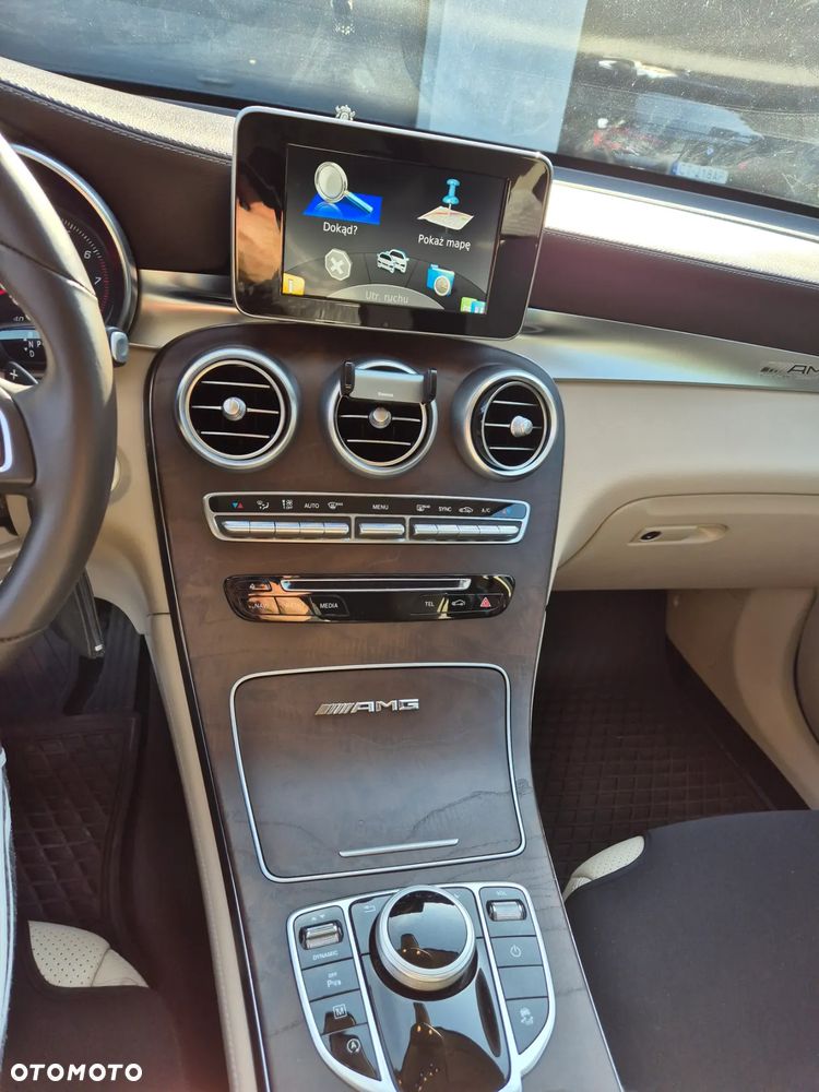 Mercedes-Benz GLC 250 4-Matic - 12