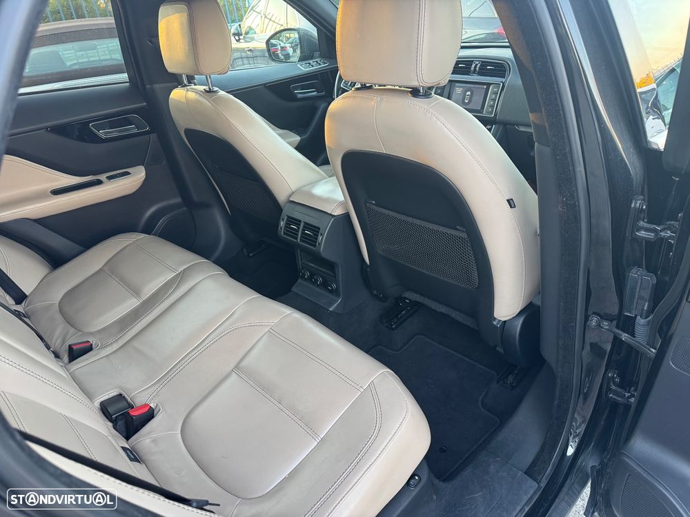 Jaguar F-Pace 2.0 i4D Prestige AWD - 35