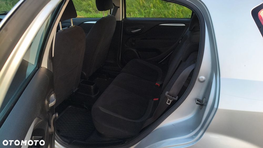 Fiat Punto 1.2 Young - 9