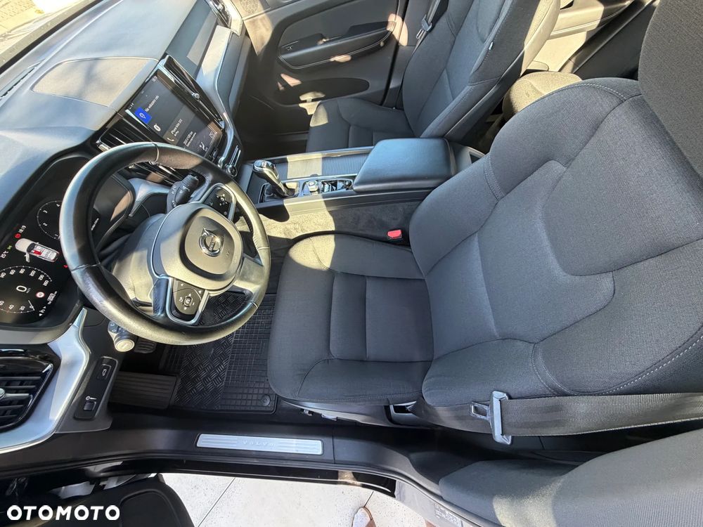 Volvo XC 60 D3 Momentum - 12