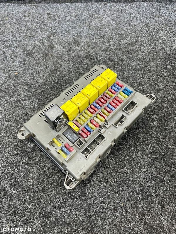 land rover freelander moduł BSI skrzynka bezpieczników YWC106390