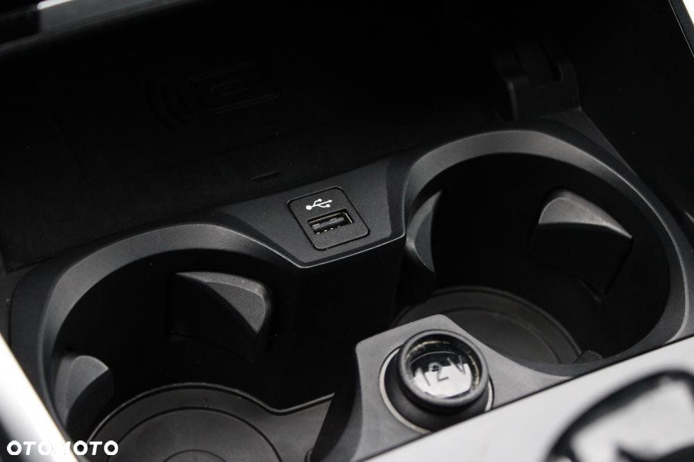 BMW Seria 3 - 23