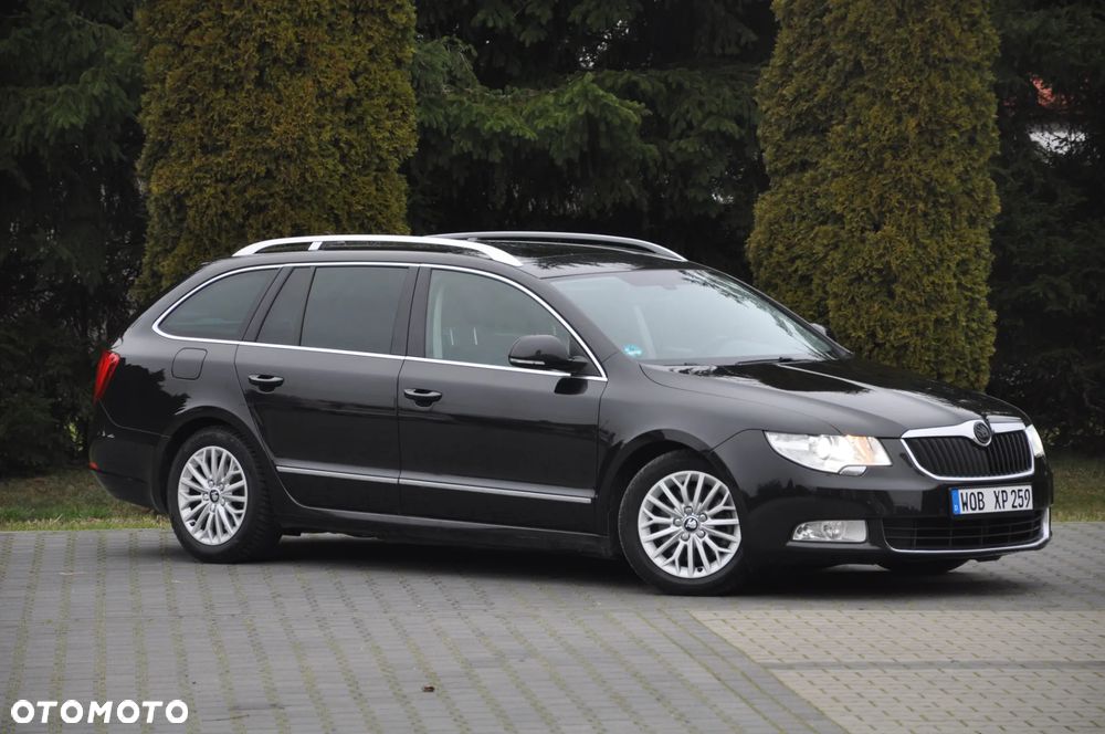 Skoda Superb 2.0 TDI DSG Exclusive - 4