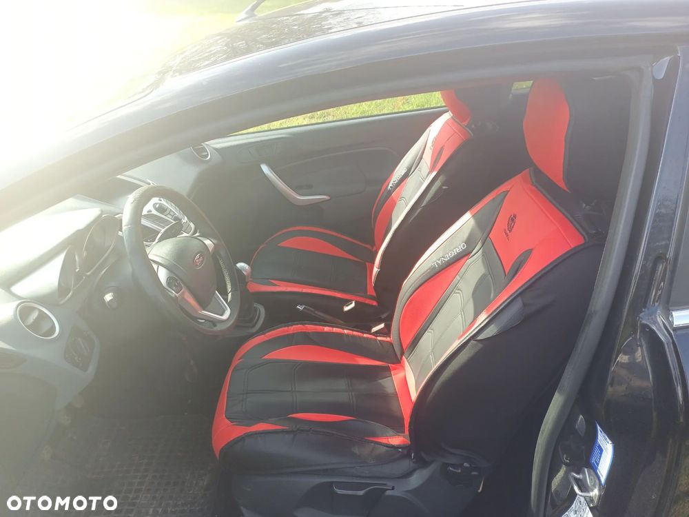 Ford Fiesta - 6