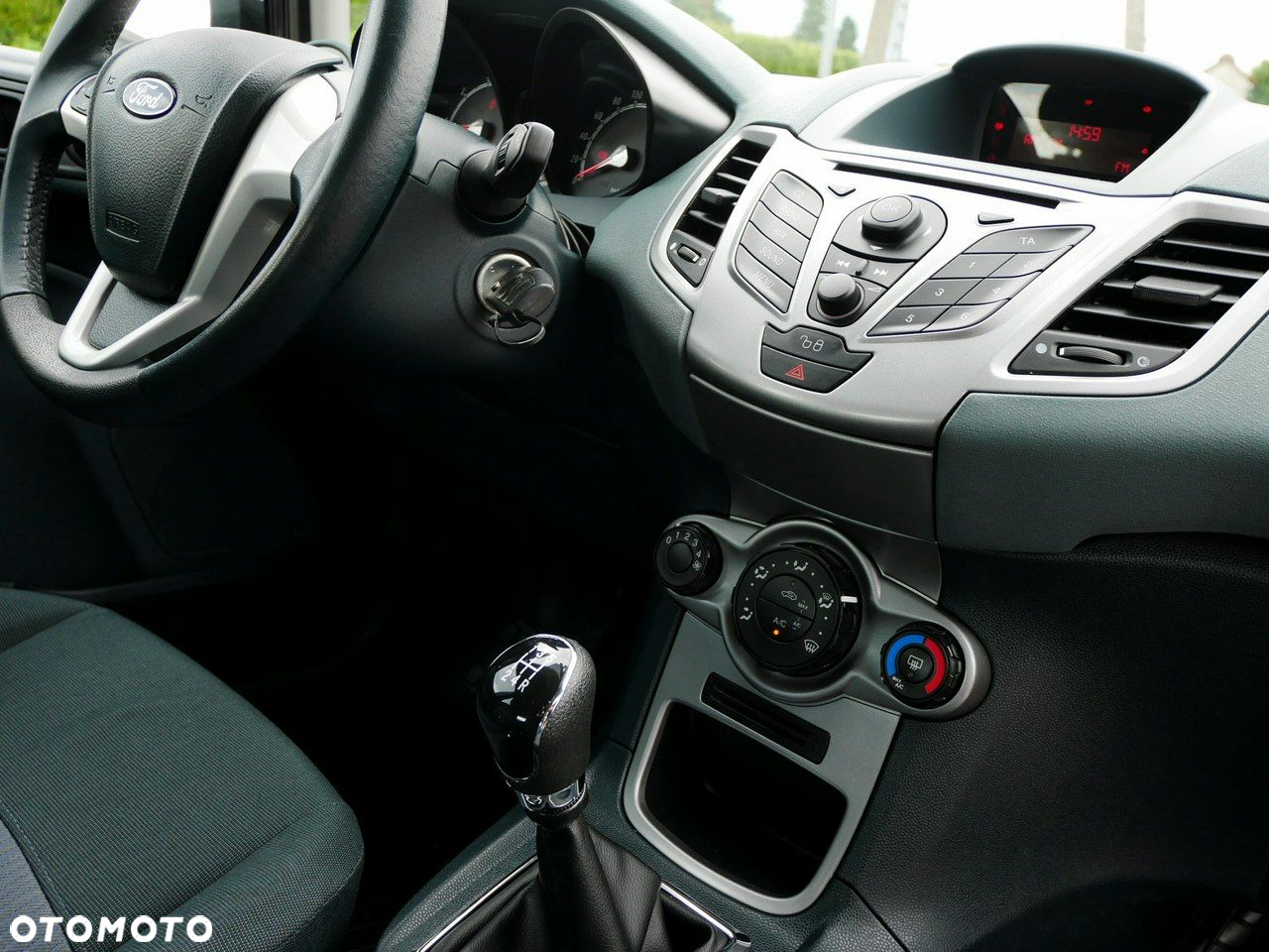 Ford Fiesta 1.25 Ambiente - 22