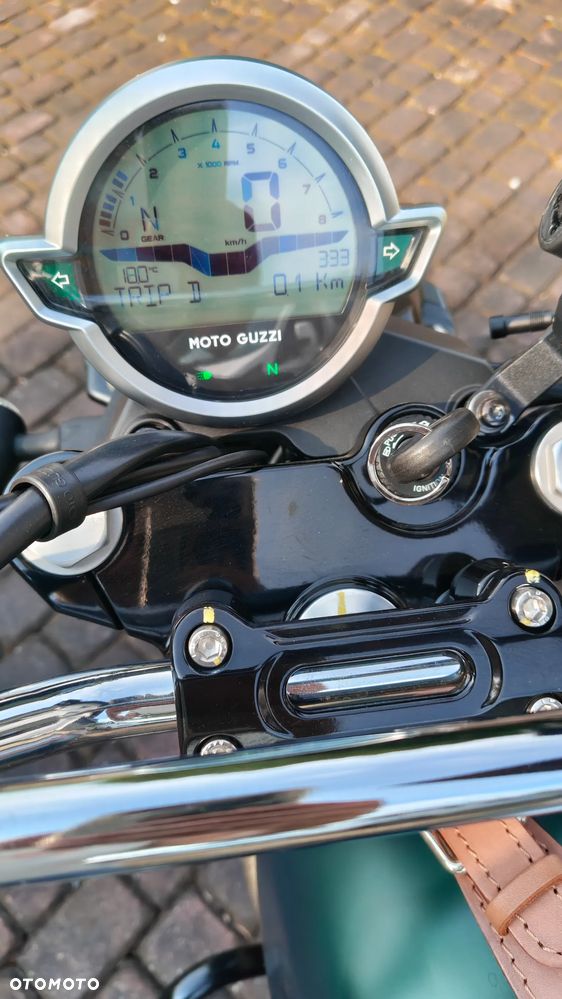 Moto Guzzi V7 - 15
