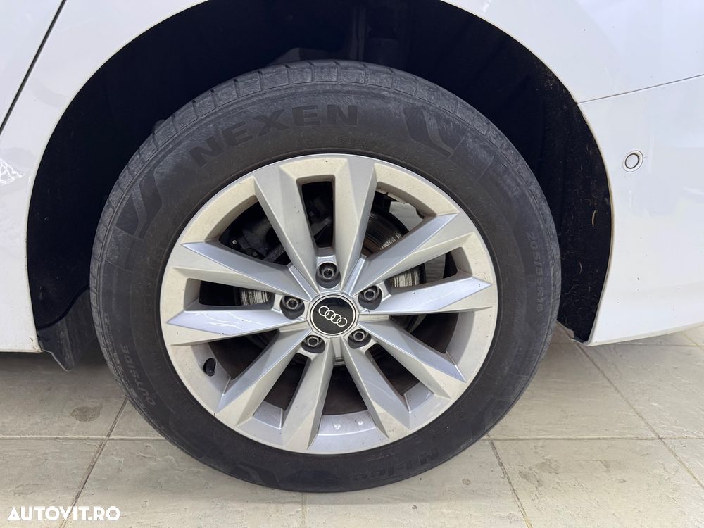 AUDI A3 2022 — imagine 8