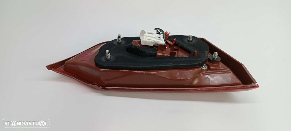 FAROLIM TRASEIRO DIREITO INFINITI Q50 Q50 - 6