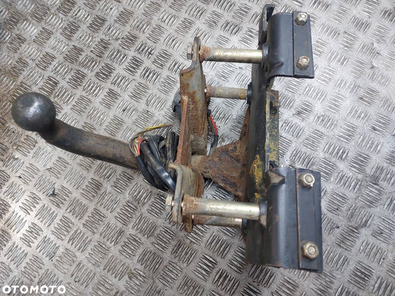 HAK HOLOWNICZY + TABLICZKA + WIĄZKA ASTRA F KOMBI - 6