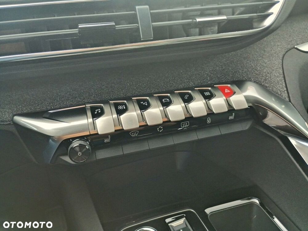Peugeot 3008 - 22