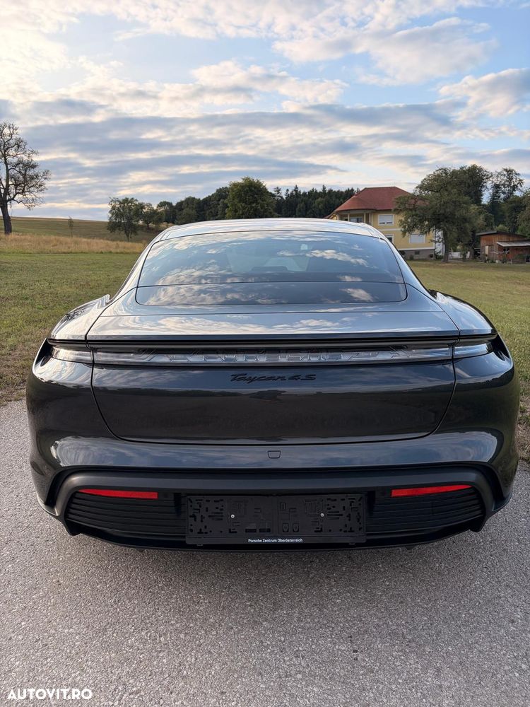 Porsche Cayenne Turbo E-Hybrid - 4