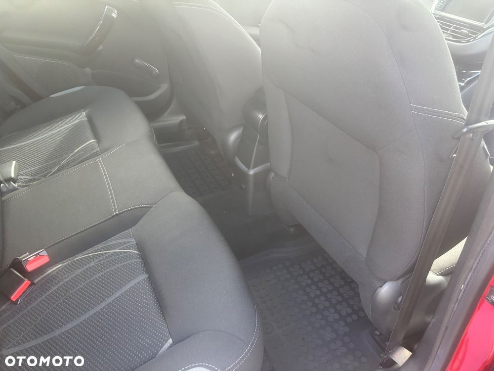 Peugeot 208 1.2 PureTech Active - 20